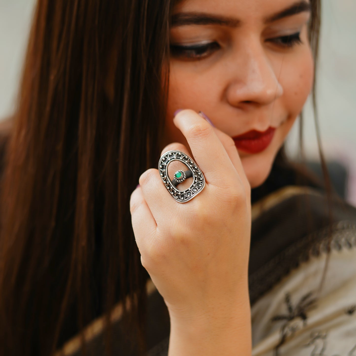 Meera Embossed Thick Rawa Green Stone Oval Ring