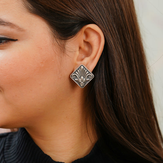 Everyday Classic Square Earrings - ShailPiya