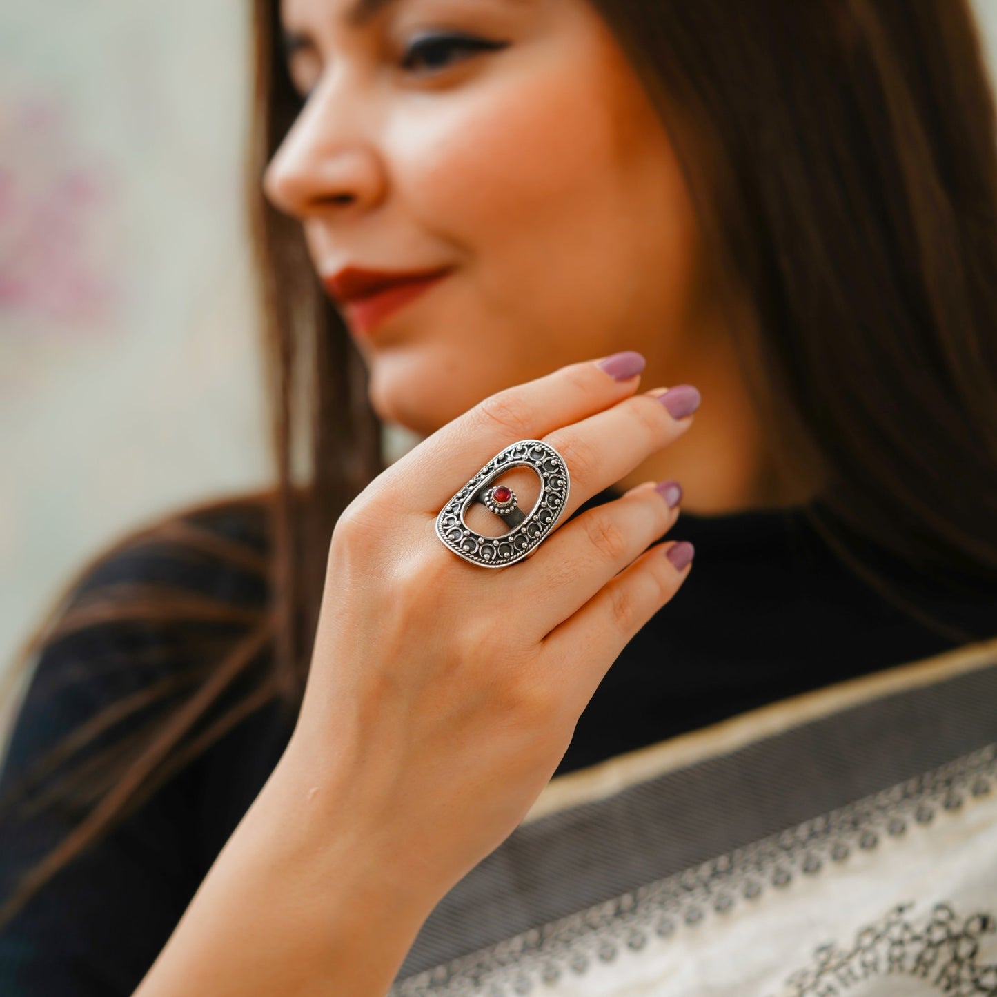 Meera Embossed Thick Rawa Red Stone Oval Ring - ShailPiya