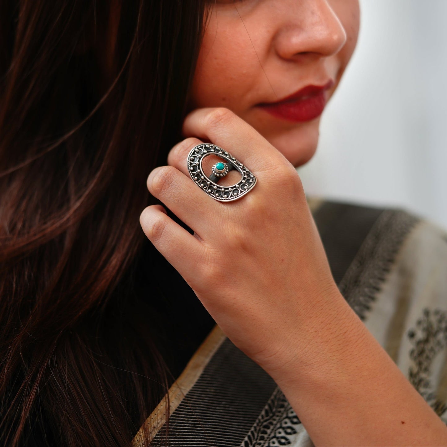 Meera Embossed Thik Rawa Turquoise Oval Ring - ShailPiya