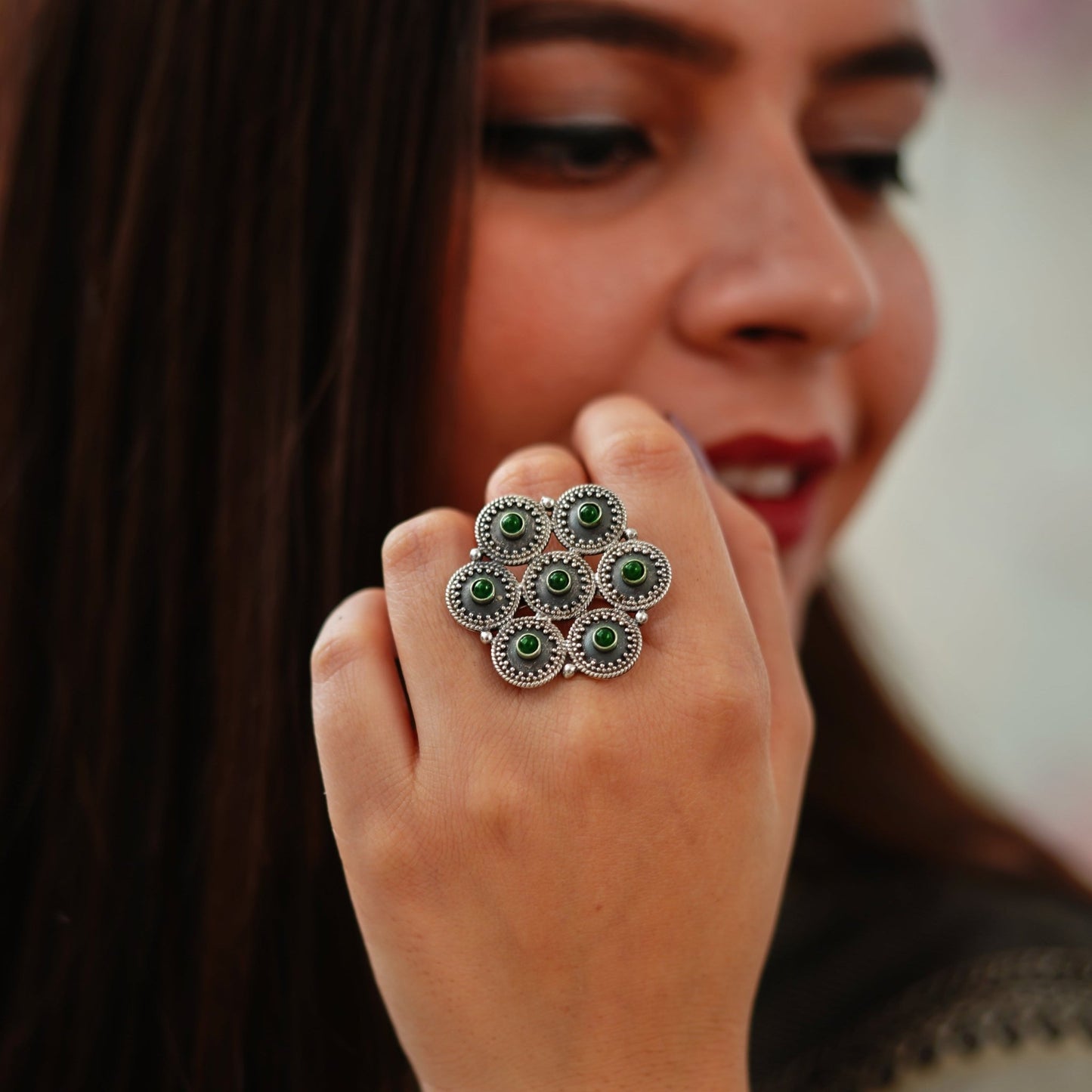 Moha Detailed Rawa Topis Green Stone Ring - ShailPiya