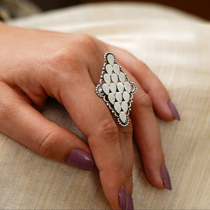 Moha Embossed Kadi Rawa Evergreen Ring - ShailPiya