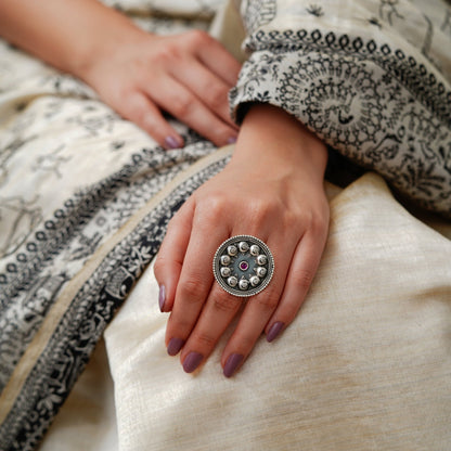 Moha Embossed Rawa Half Topi Red Stone Ring - ShailPiya