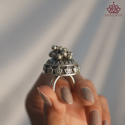 Radha Rani Embossed Domb Ghunghroo Ring