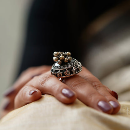 Radha Rani Embossed Domb Ghunghroo Ring - ShailPiya