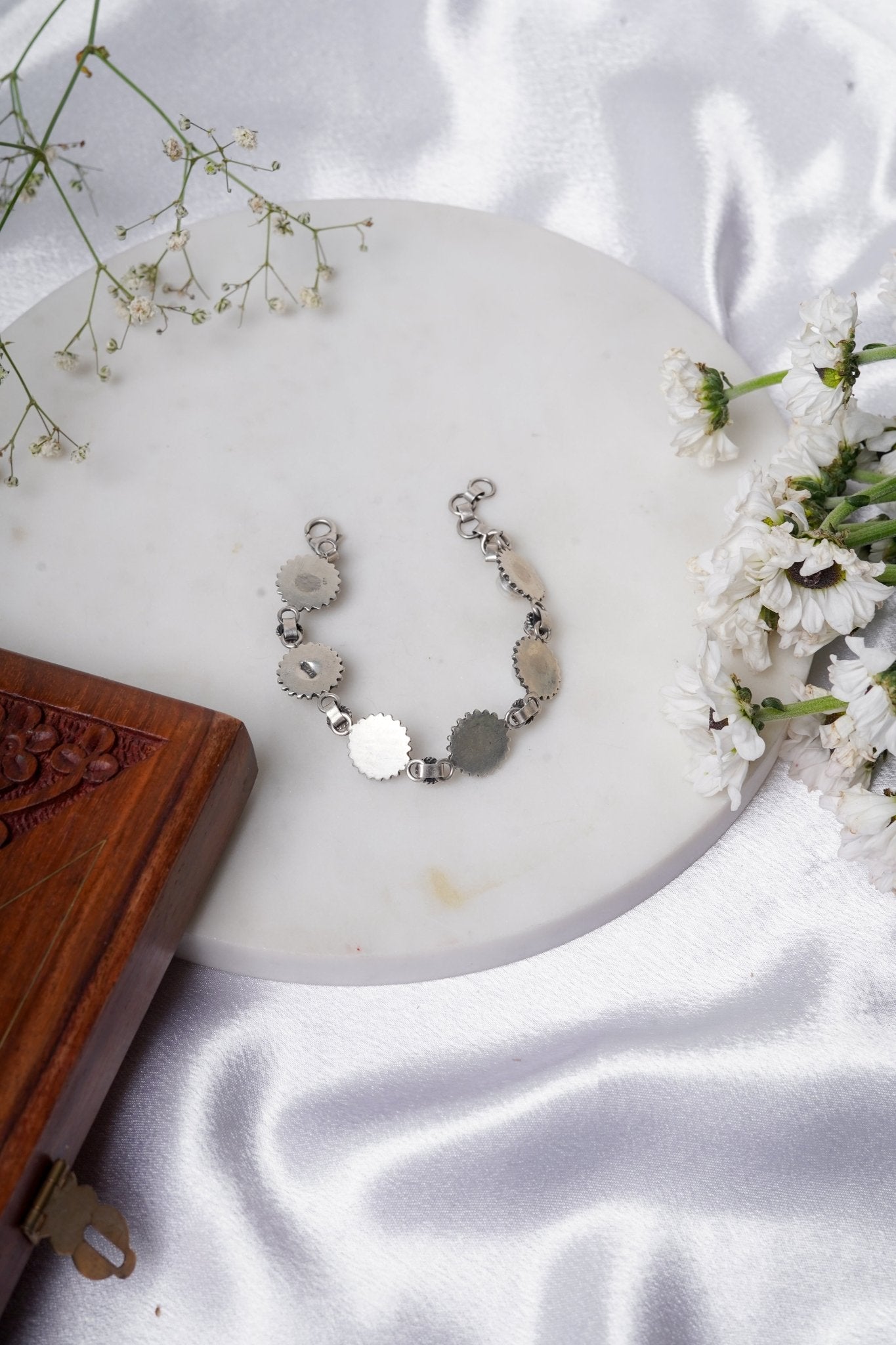 Rani Padmini Pearl Bracelet - ShailPiya